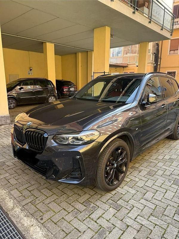 Grigio Usata 2024 BMW X3 SUV | 49.900 € (Buon prezzo) - Immagine 1/4