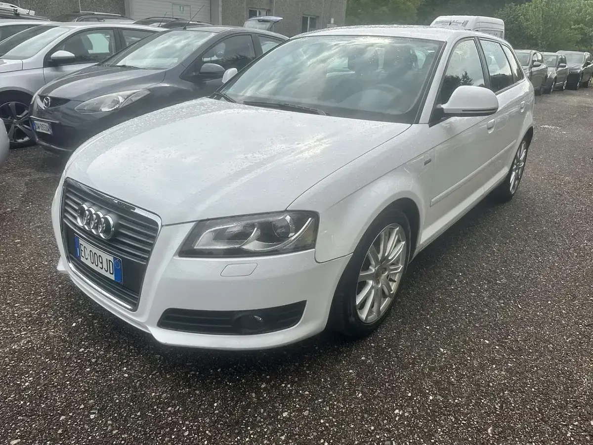 Usata Audi A3 Attraction 160 CV (117 kW) 2010 Bianco Utilitaria
