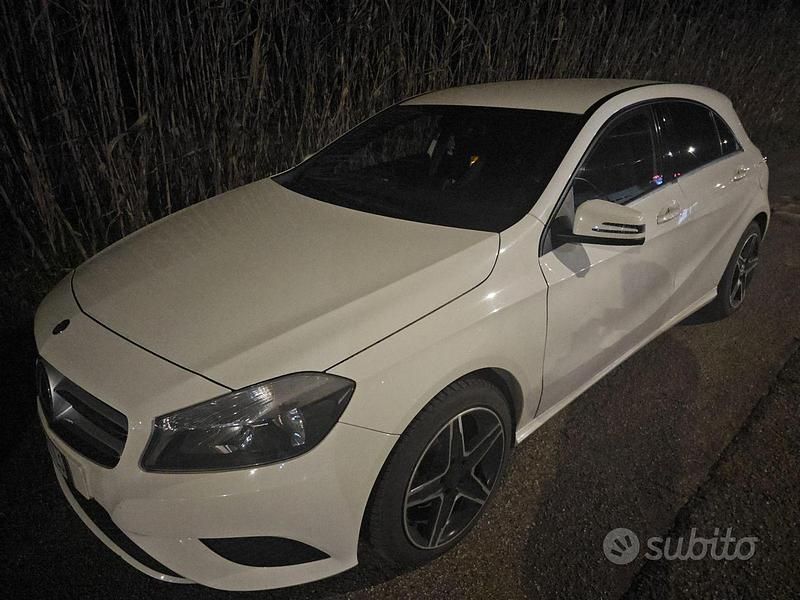 Usata Mercedes A180 122 CV (89 kW) 2013 Bianco Berlina