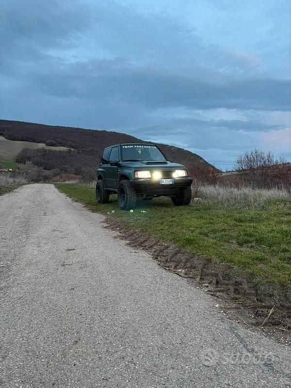 Usata Suzuki Vitara 75 CV (55 kW) 1998 Verde SUV