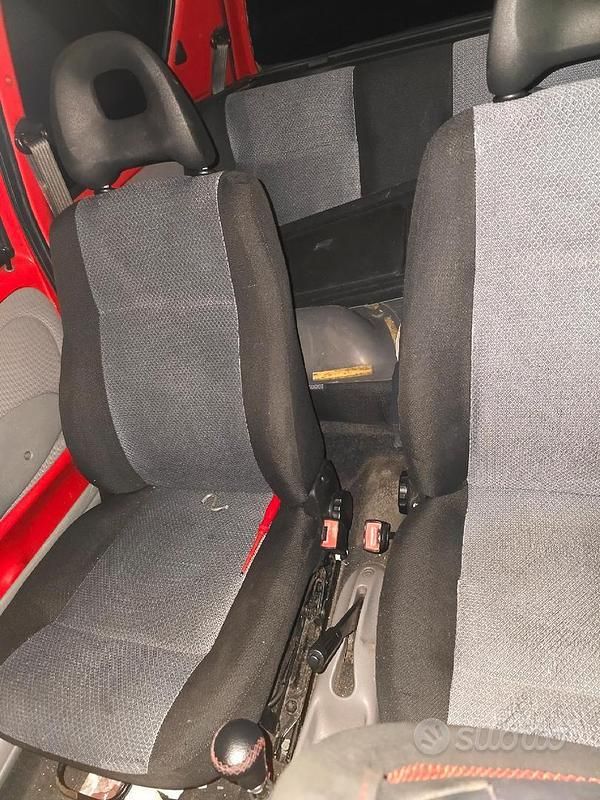 Usata Fiat 600 2002 Rosso Berlina