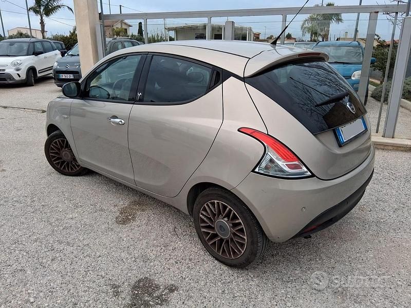 Usata Lancia Ypsilon S 86 CV (63 kW) 2012 Grigio Utilitaria