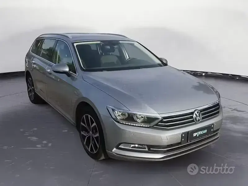 Usata VW Passat 150 CV (110 kW) 2018 Grigio Station wagon
