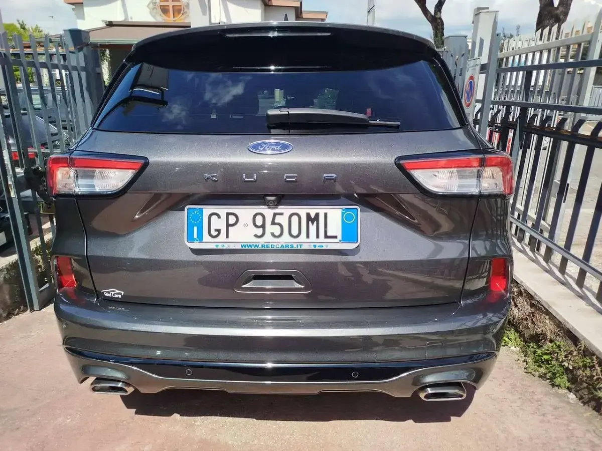 Käytetty Ford Kuga ST-Line 120 HP (88 kW) 2023 Other Katumaasturi