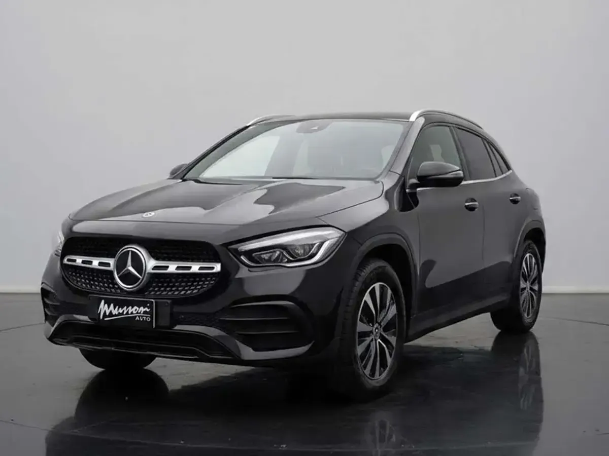 Usata Mercedes GLA250 160 CV (117 kW) 2021 Nero met. SUV