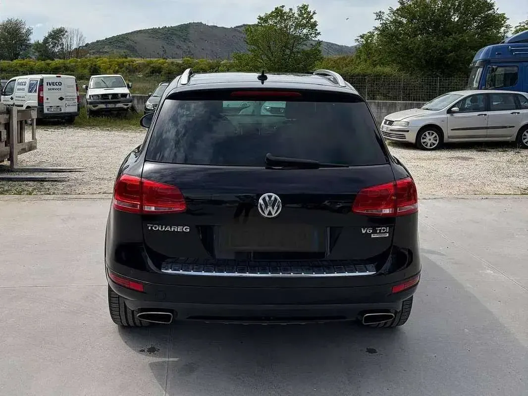 Usata VW Touareg 239 CV (175 kW) 2010 Nero SUV