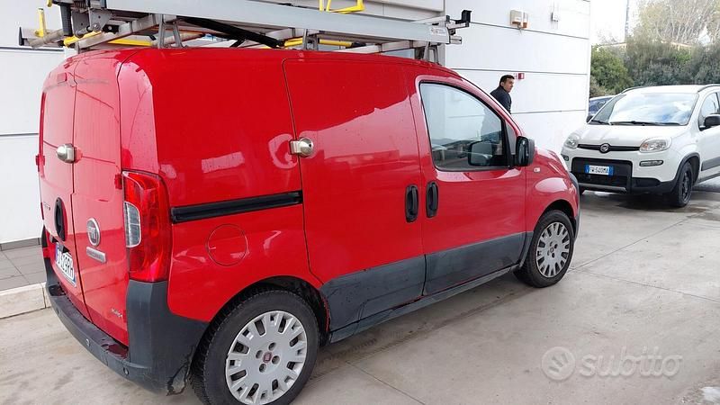 Usata Fiat Fiorino 95 CV (69 kW) 2016 Rosso Monovolume
