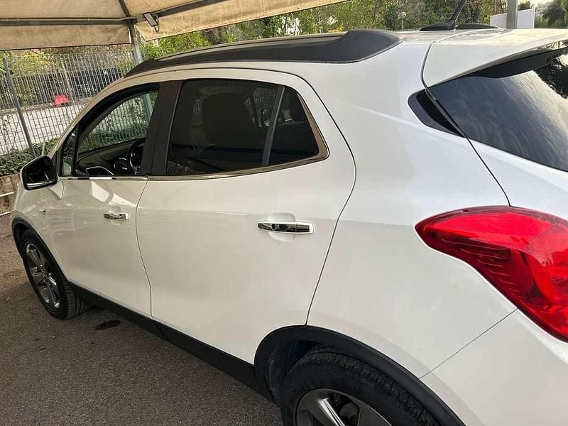 Usata Opel Mokka Cosmo 131 CV (96 kW) 2013 Bianco SUV