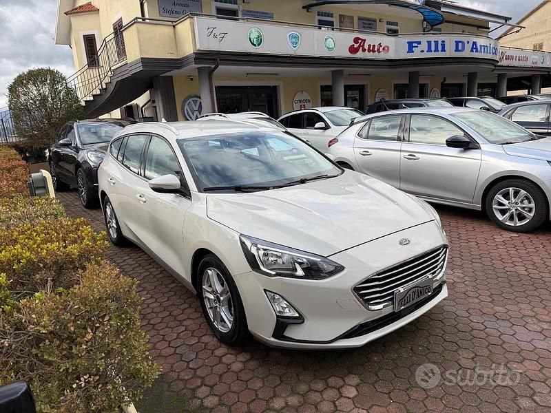 Usata Ford Focus Business Edition 120 CV (88 kW) 2019 Beige Station wagon