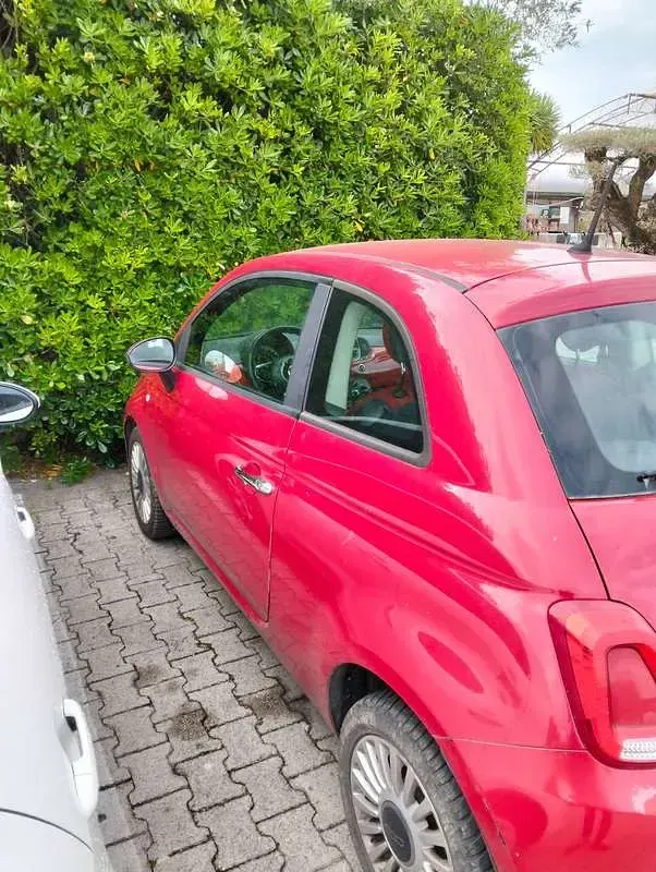 Usado Fiat 500 Lounge 95 CV (69 kW) 2017 Rojo Utilitario
