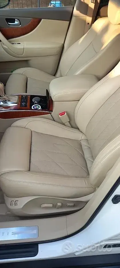 Usata Infiniti QX70 238 CV (175 kW) 2017 SUV