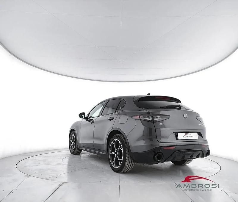 Second-hand Alfa Romeo Stelvio Veloce 210 CP (154 kW) 2025 Gri SUV