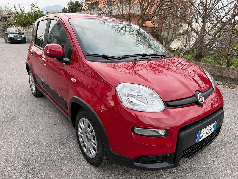 Usata Fiat Panda 70 CV (51 kW) 2024 Utilitaria