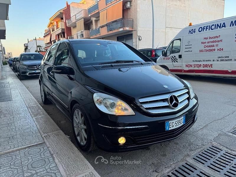 Usata Mercedes B Electric Drive 110 CV (80 kW) 2007 Nero Monovolume