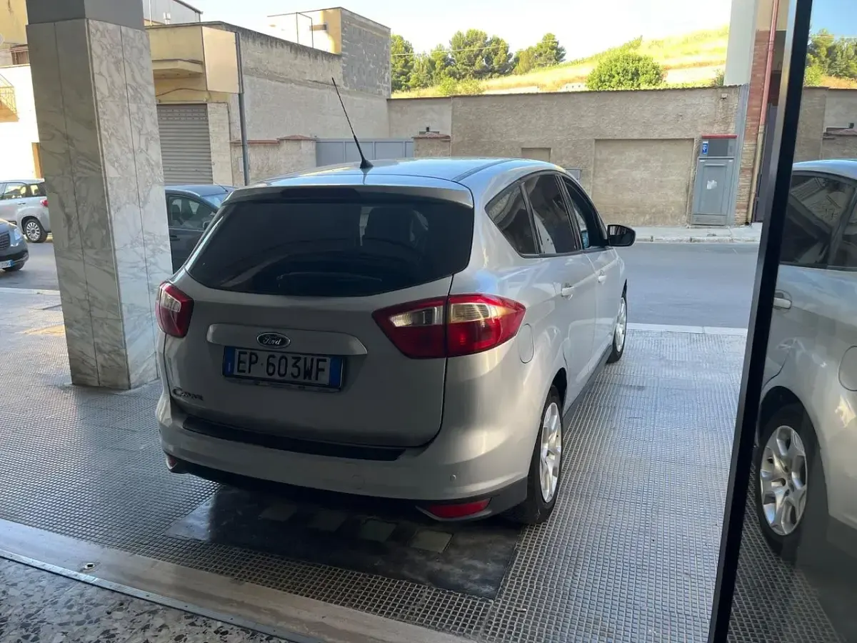 Usata Ford C-MAX Titanium 115 CV (84 kW) 2013 Argento Monovolume