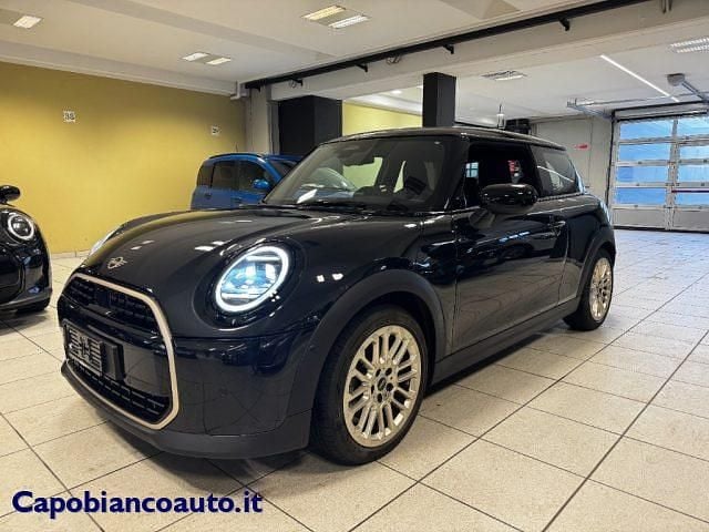 Usata Mini Cooper Favoured 156 CV (114 kW) 2024 Nero Utilitaria