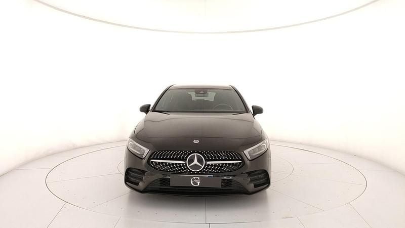 Usata Mercedes A180 Premium 116 CV (85 kW) 2022 Nero Berlina