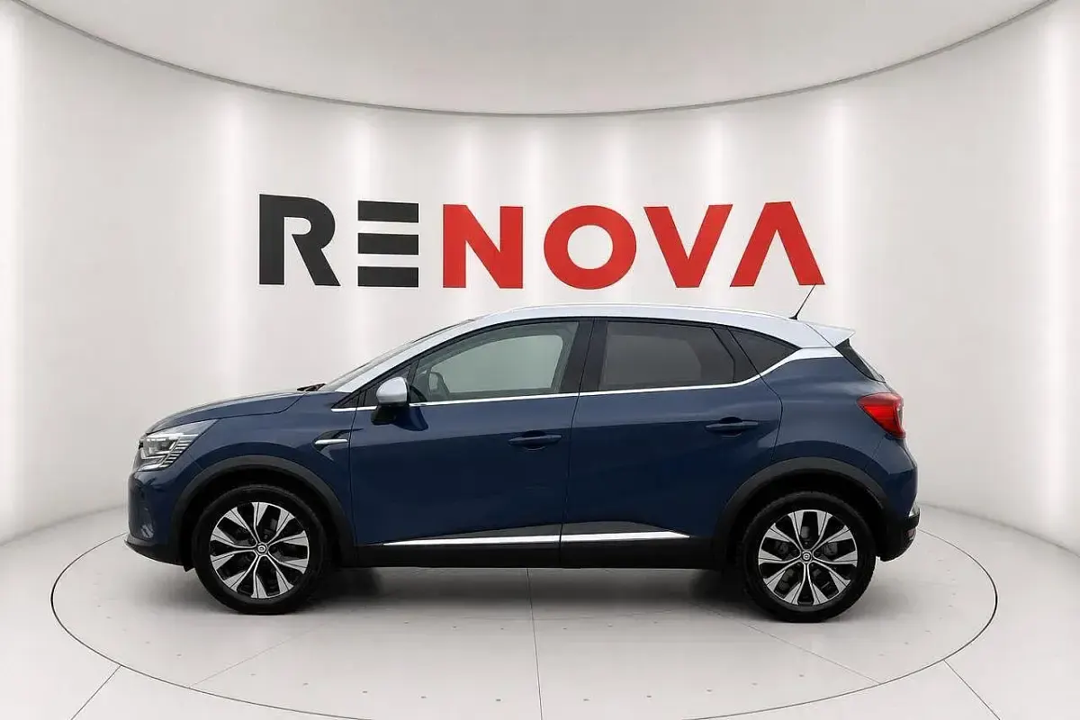 Usata Renault Captur Techno 101 CV (74 kW) 2023 Bluazzurro SUV