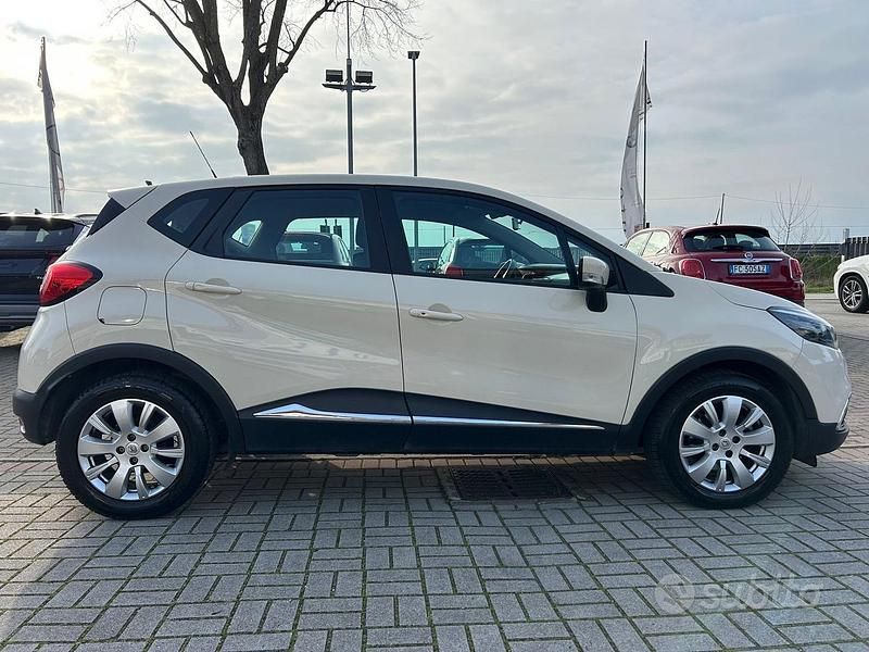 Usata Renault Captur 90 CV (66 kW) 2015 Bianco SUV