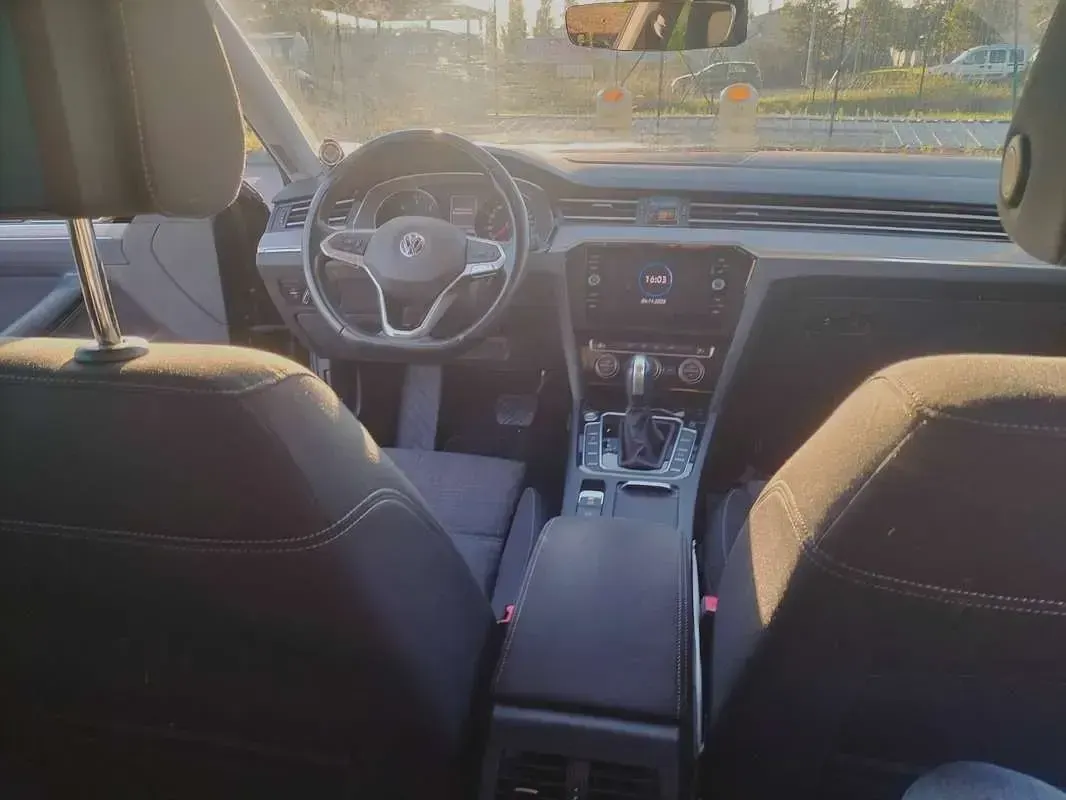 Usata VW Passat Business 120 CV (88 kW) 2020 Nero Station wagon