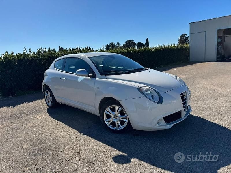Usata Alfa Romeo MiTo 105 CV (77 kW) 2011 Bianco Utilitaria