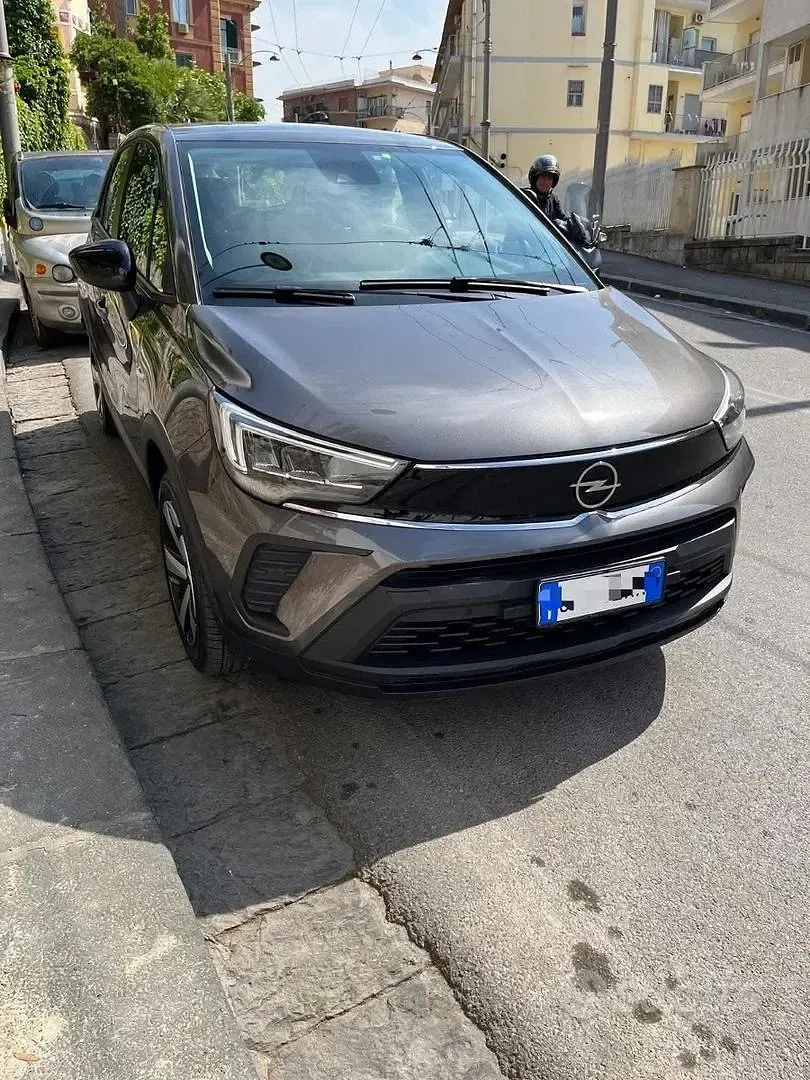 Usata Opel Crossland 110 CV (80 kW) 2024 Grigio SUV