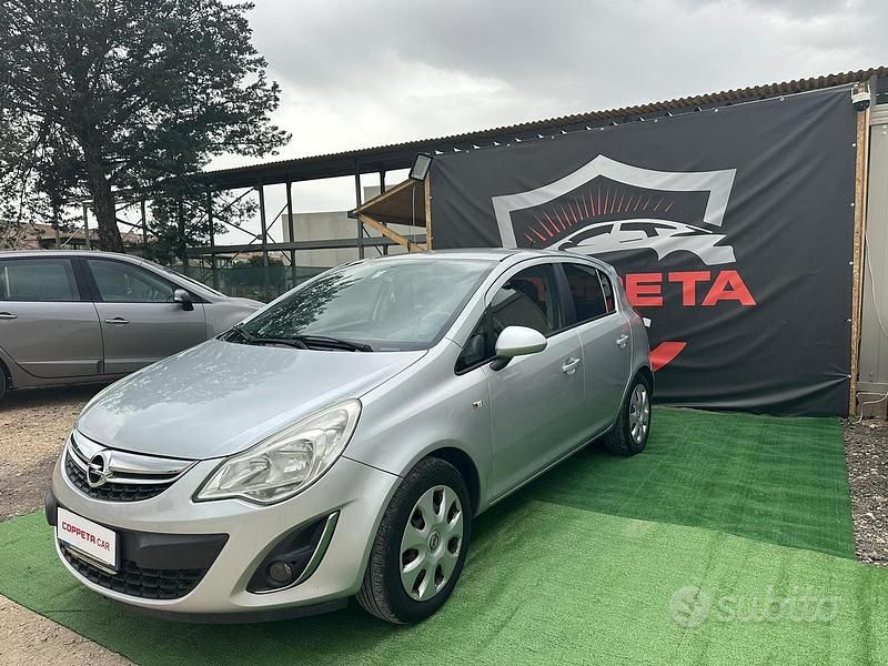 Usata Opel Corsa 75 CV (55 kW) 2013 Grigio Utilitaria