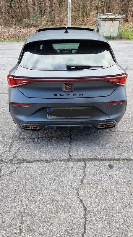 Usata Cupra Leon VZ2 150 CV (110 kW) 2024 Grigio Berlina