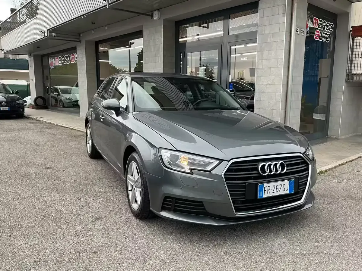 Usata Audi A3 116 CV (85 kW) 2018 Grigio Berlina