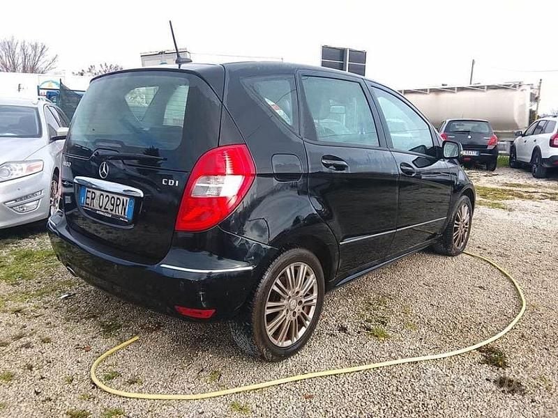 Usata Mercedes A160 Avantgarde 110 CV (80 kW) 2011 Nero Berlina