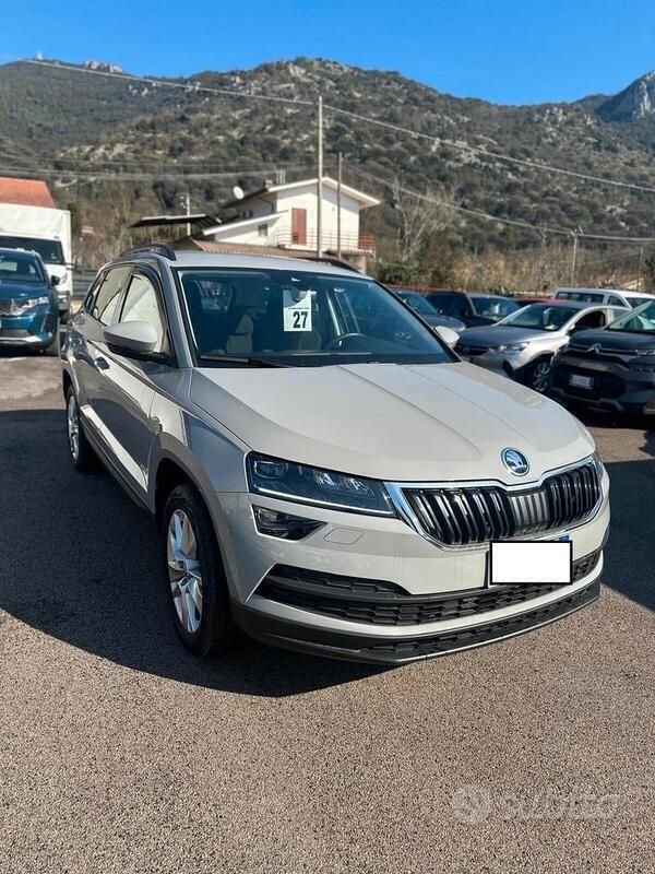 Grigio Usata 2020 Skoda Karoq SUV | 19.500 € (Ottimo prezzo) - Immagine 1/4