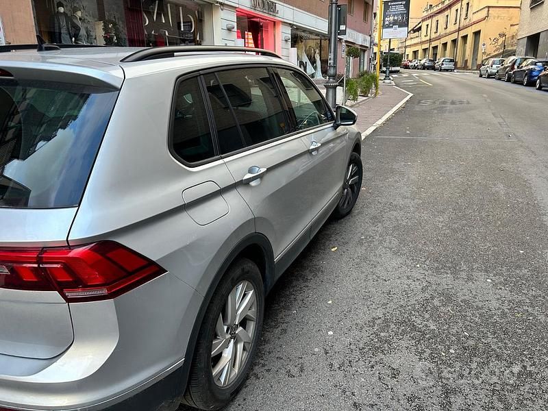 Usata VW Tiguan Life 150 CV (110 kW) 2021 Grigio SUV