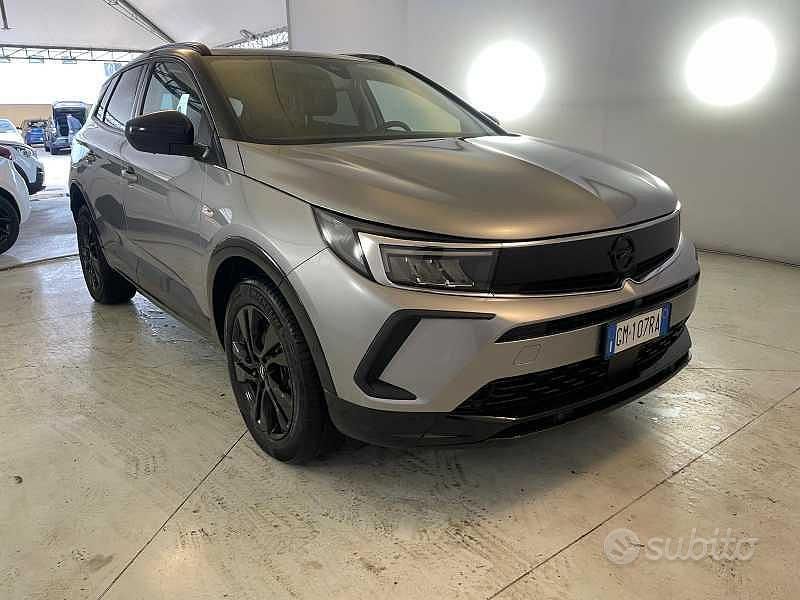 Usata Opel Grandland X GS Line 225 CV (165 kW) 2023 Grigio SUV