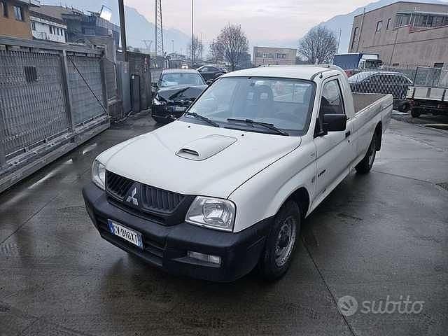 Usata Mitsubishi L200 90 CV (66 kW) 2005 Other Pick-up