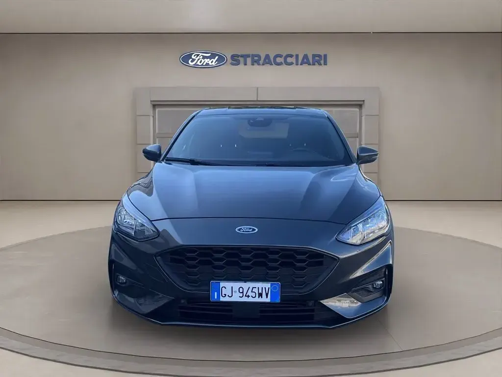 Usata Ford Focus ST-Line 125 CV (91 kW) 2022 Grigio metallizzato Berlina
