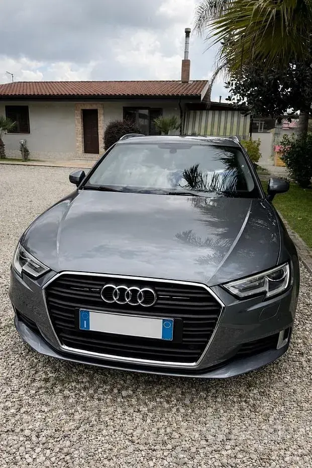Usata Audi A3 110 CV (80 kW) 2017 Grigio Utilitaria