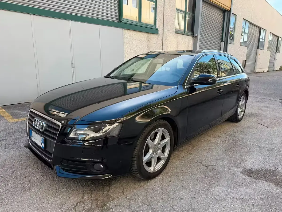 Usata Audi A4 143 CV (105 kW) 2010 Nero Station wagon