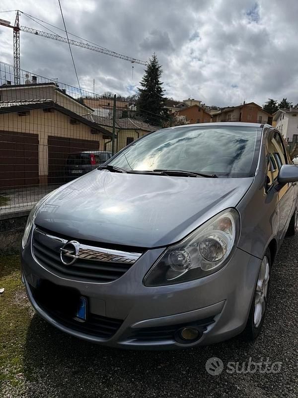 Usata Opel Corsa Sport 90 CV (66 kW) 2006 Grigio Utilitaria