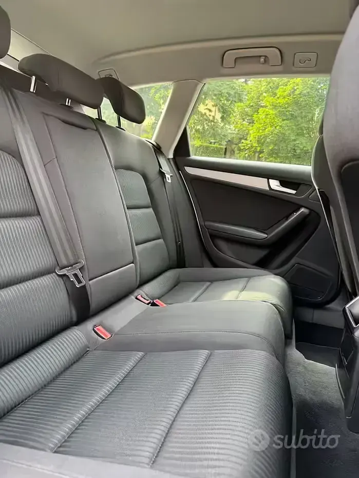 Usata Audi A4 143 CV (105 kW) 2012 Grigio Station wagon