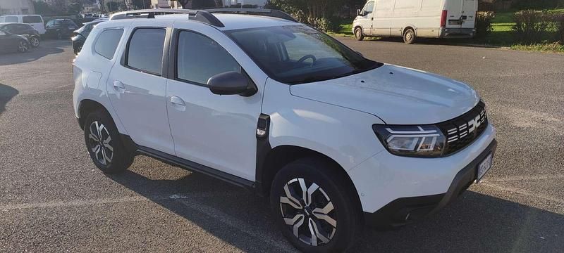 Usata Dacia Duster Journey 101 CV (74 kW) 2024 SUV