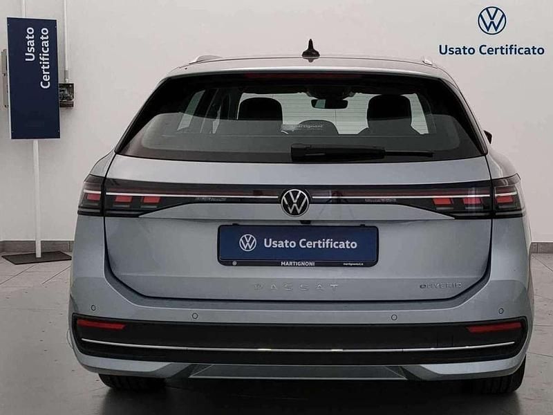 Usata VW Passat Business 204 CV (150 kW) 2025 Marrone Station wagon