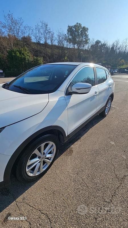 Usata Nissan Qashqai 115 CV (84 kW) 2016 Bianco SUV