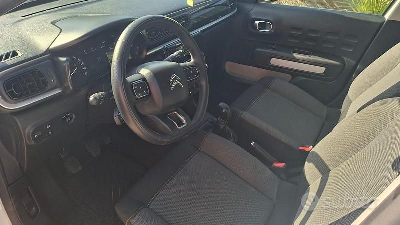 Usata Citroën C3 Feel 83 CV (61 kW) 2019 Bianco Utilitaria
