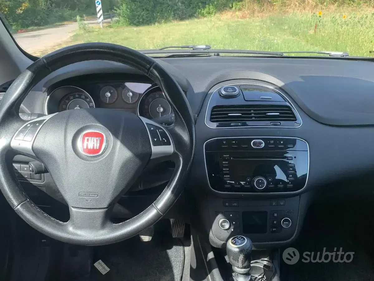 Usata Fiat Punto Evo Emotion 77 CV (56 kW) 2013 Blu Utilitaria
