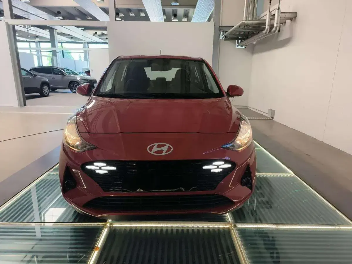 Nuova Hyundai i10 63 CV (46 kW) 2025 Bordeaux Utilitaria