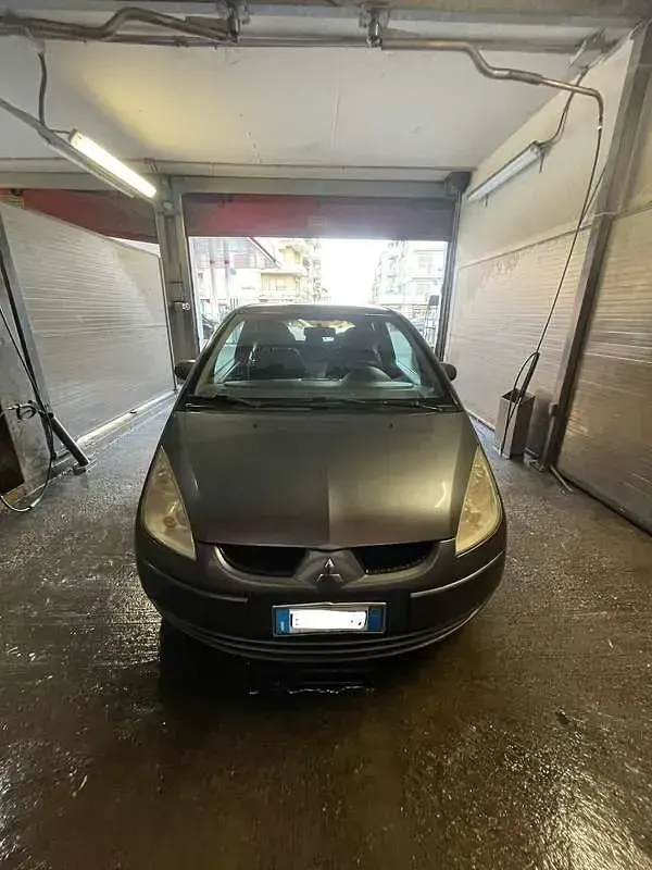 Usata Mitsubishi Colt Invite 95 CV (69 kW) 2005 Utilitaria