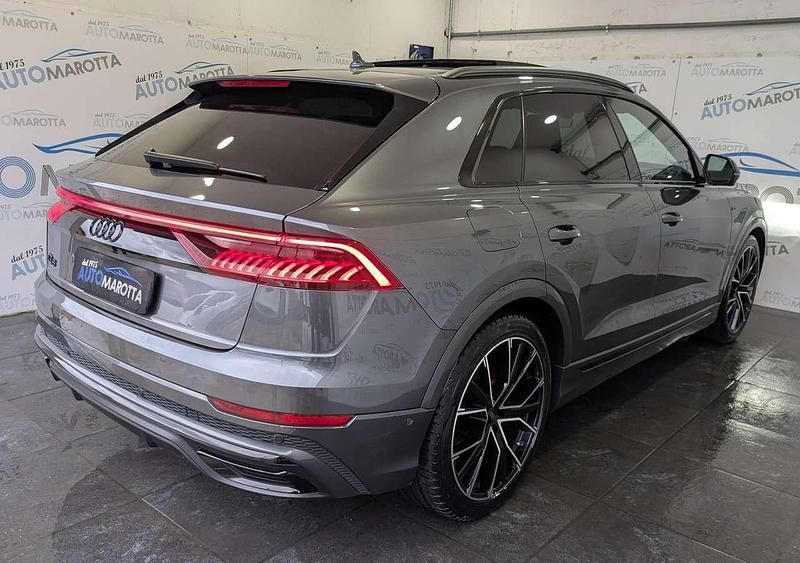 Usata Audi Q8 Sport 286 CV (210 kW) 2019 Grigio SUV