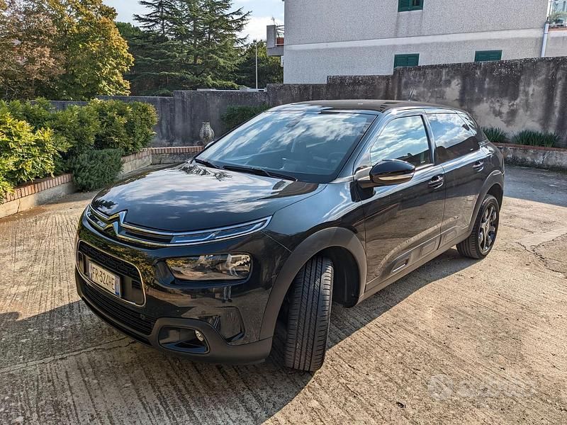 Nero Usata 2019 Citroën C4 Tre volumi | 12.000 € (Buon prezzo) - Immagine 1/4