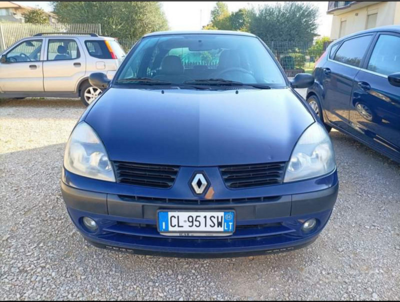 Usato 2004 Renault Clio II 1.2 Benzin (1.100 €)