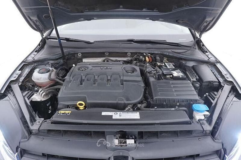 Usata VW Golf VII 116 CV (85 kW) 2018 Argento Station wagon